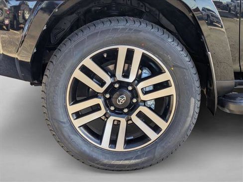 Used 2016 Toyota 4Runner SR5 Premium image 25