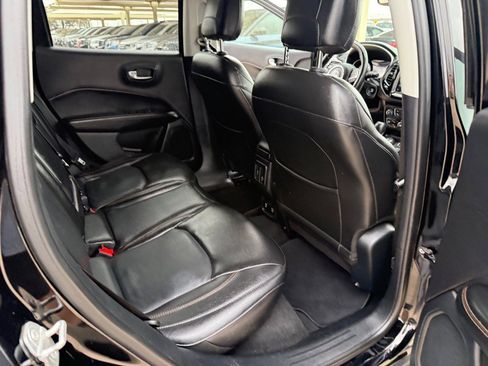 Used 2018 Jeep Compass Limited w/ Navigation Group image 18