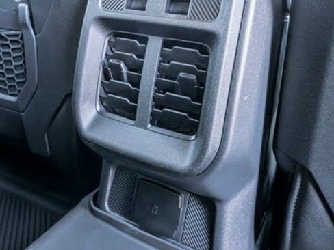 New 2025 Ford Bronco Badlands image 14