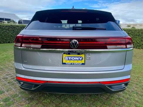 New 2026 Volkswagen Atlas Cross Sport SE FWD image 24