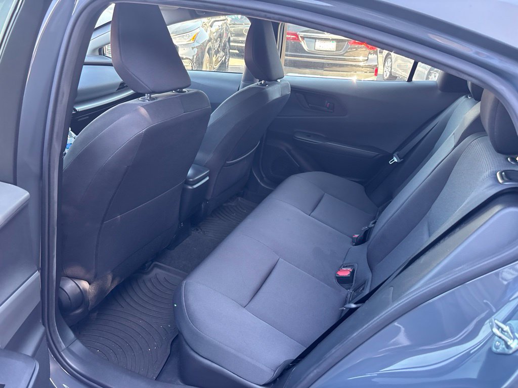 Used 2023 Toyota Prius LE FWD image 11