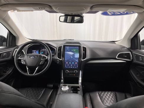 Used 2024 Ford Edge Titanium w/ Equipment Group 301A AWD/4WD image 2