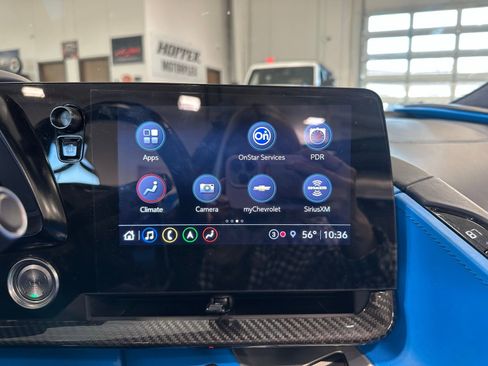 Used 2021 Chevrolet Corvette Stingray Premium Conv w/ Z51 Performance Package image 19