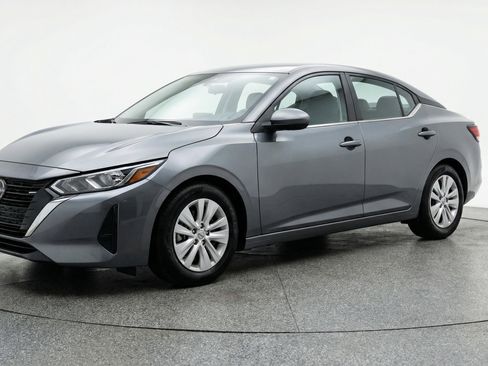 Used 2025 Nissan Sentra S FWD image 3