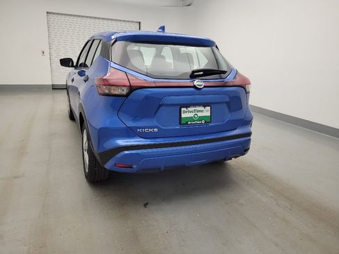 Used 2021 Nissan Kicks S image 6