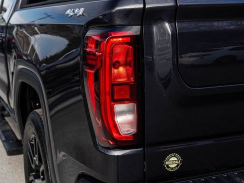 Used 2022 GMC Sierra 1500 Elevation image 34