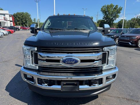 Used 2019 Ford F250 4x4 Crew Cab Super Duty image 8