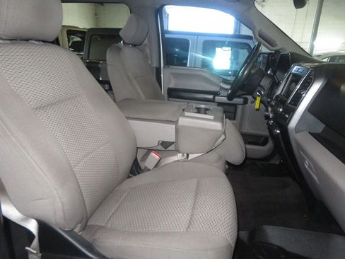 Used 2016 Ford F150 XLT w/ Equipment Group 302A Luxury AWD/4WD image 33