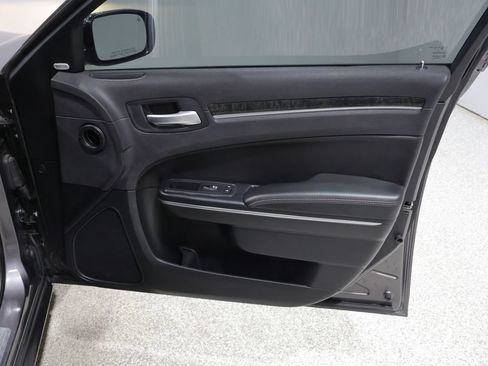Used 2016 Chrysler 300 C AWD/4WD image 23