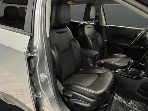 Used 2021 Jeep Compass Altitude image 25