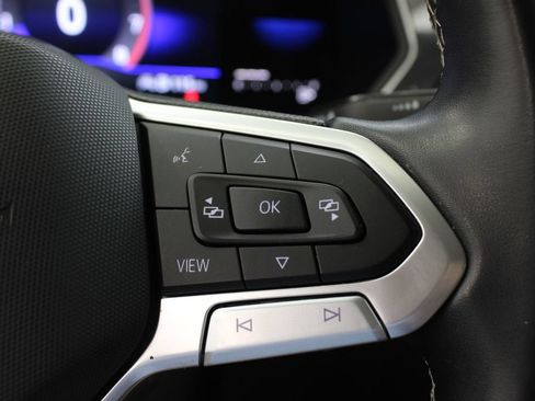 Used 2022 Volkswagen Tiguan SE FWD image 26