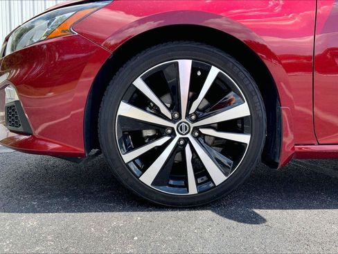 Used 2022 Nissan Altima 2.5 SR FWD image 9