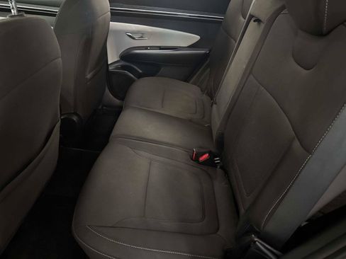 Used 2023 Hyundai Tucson SE image 13