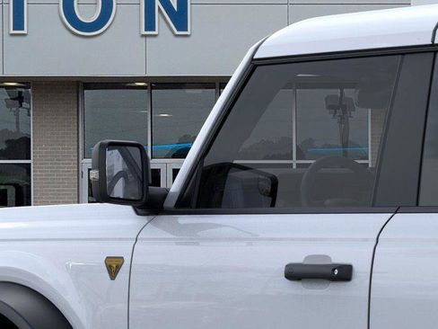New 2025 Ford Bronco Badlands image 22