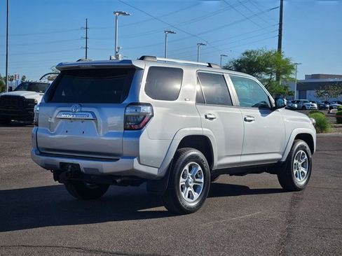 Used 2024 Toyota 4Runner SR5 image 5