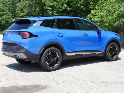 Certified 2026 Kia Sportage EX w/ EX Panorama Roof Package AWD/4WD image 7