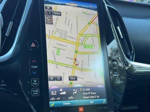 Used 2017 Toyota Prius Prime Advanced image 24