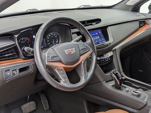 Certified 2023 Cadillac XT5 Premium Luxury AWD/4WD image 9