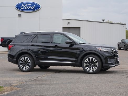 New 2026 Ford Explorer Platinum w/ LUX Leather Package AWD/4WD image 2