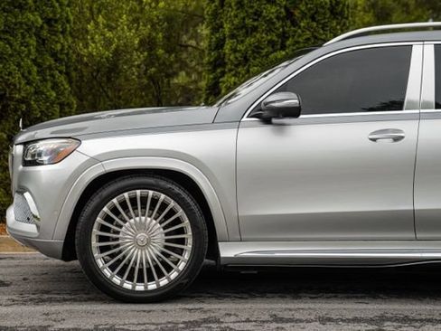 Used 2021 Mercedes-Benz Maybach GLS 600 4MATIC image 10