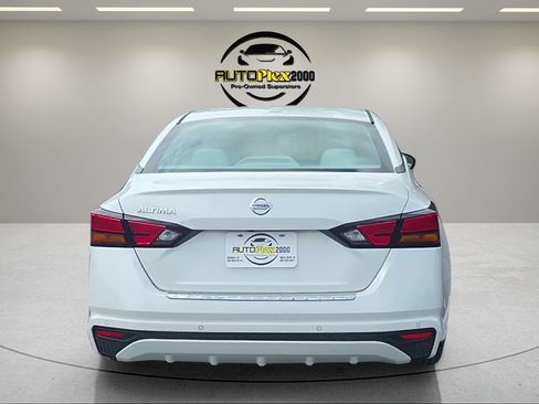 Used 2021 Nissan Altima 2.5 SV FWD image 6