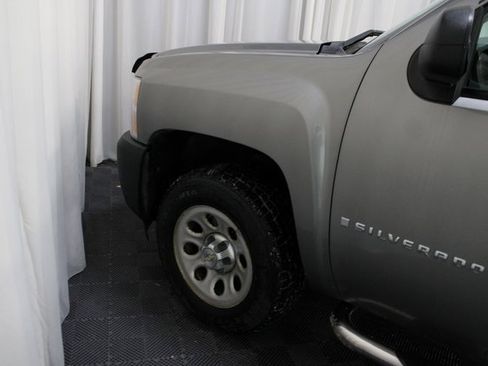 Used 2009 Chevrolet Silverado 1500 W/T image 7