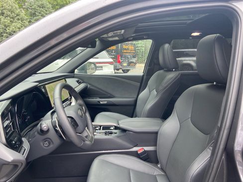 Used 2026 Lexus TX 350 AWD w/ Technology Package image 2