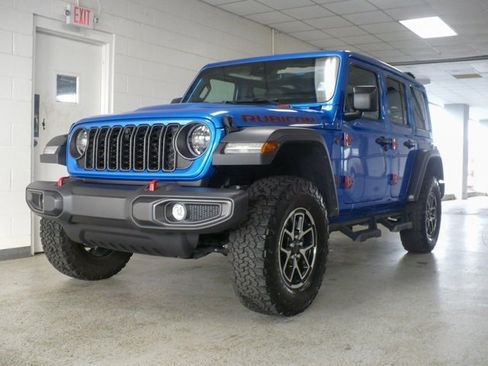 Certified 2024 Jeep Wrangler Unlimited Rubicon w/ Technology Group image 19