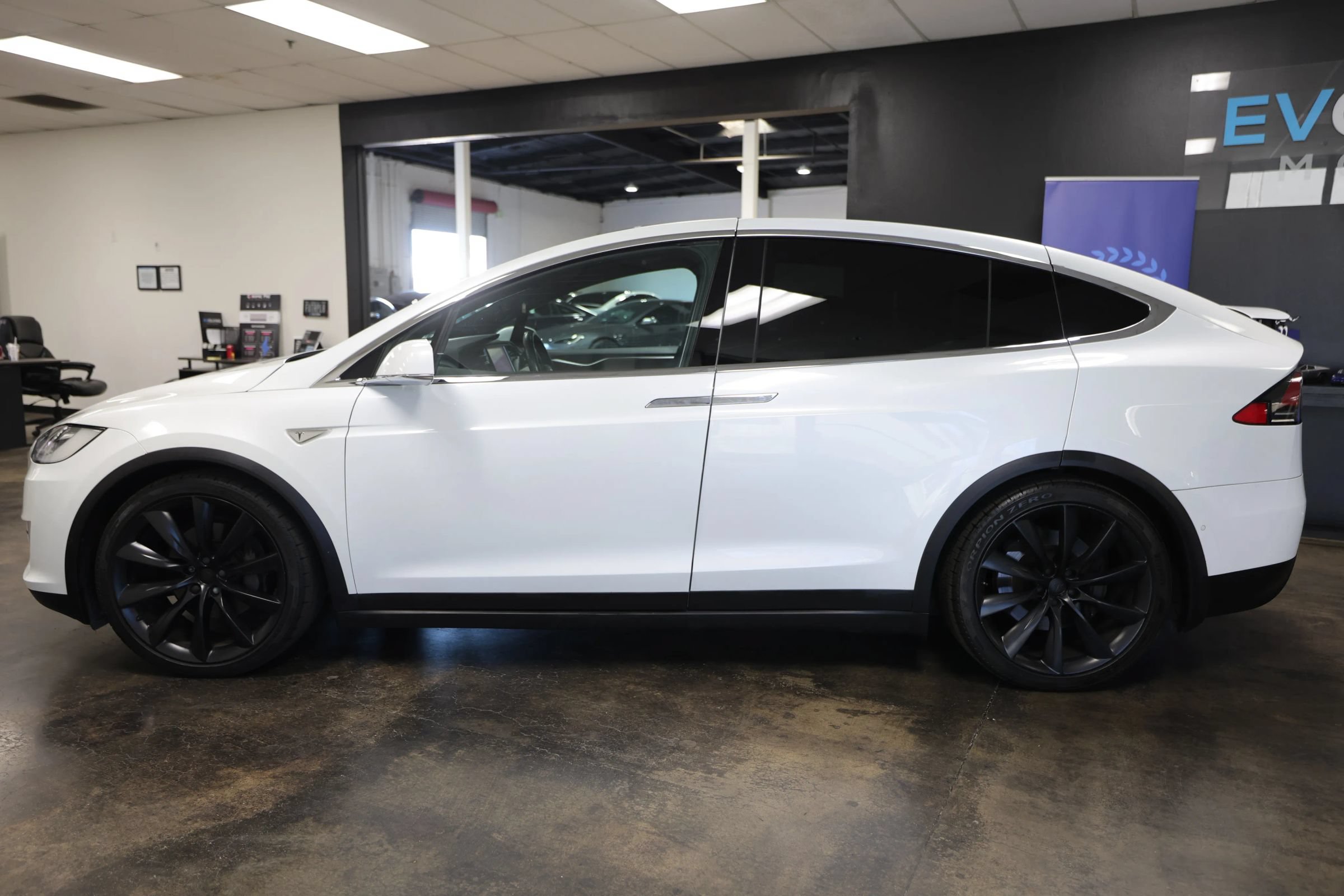 Used 2016 Tesla Model X 90D AWD/4WD image 12