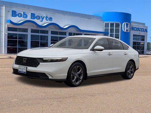 Certified 2023 Honda Accord EX image 7