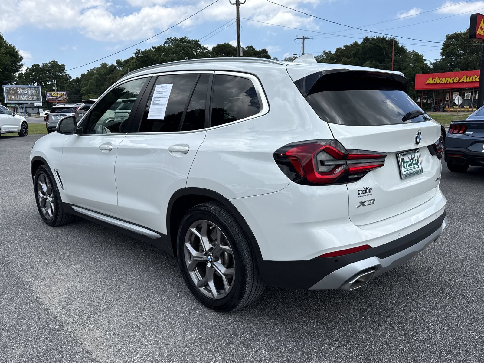 Used 2022 BMW X3 sDrive30i w/ Premium Package 2 RWD image 3