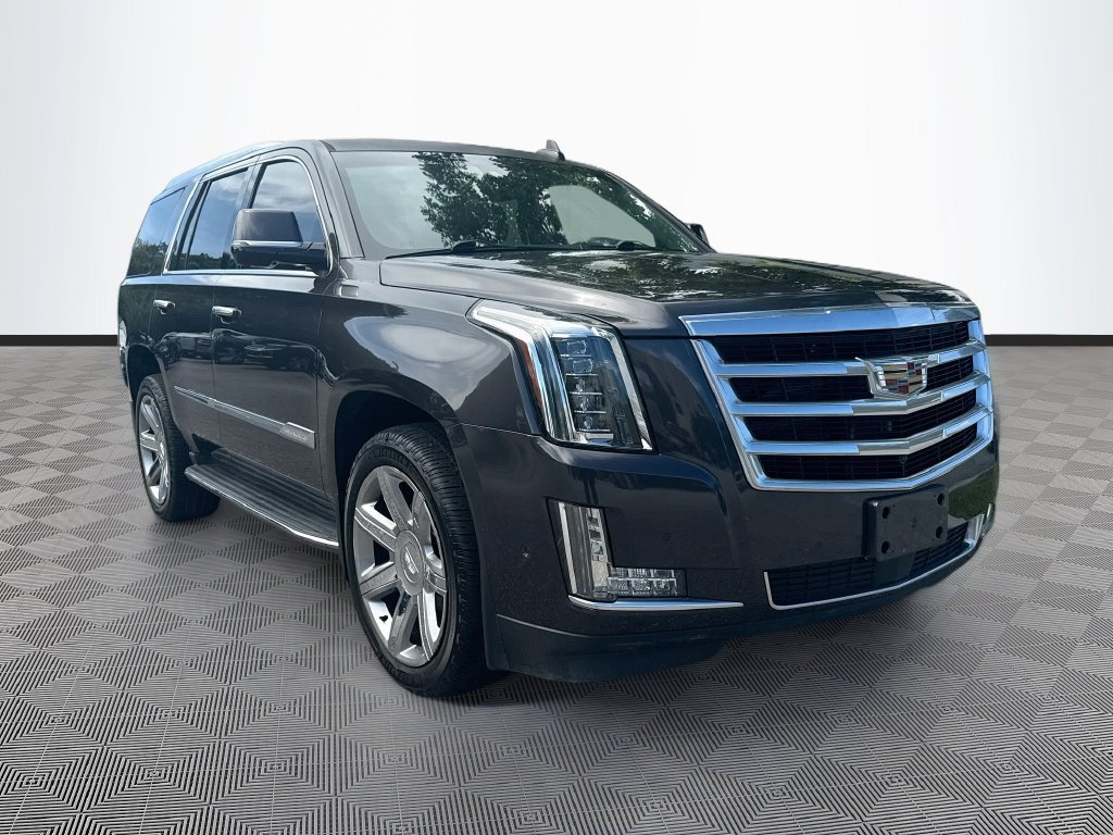Used 2018 Cadillac Escalade Premium Luxury AWD/4WD image 4