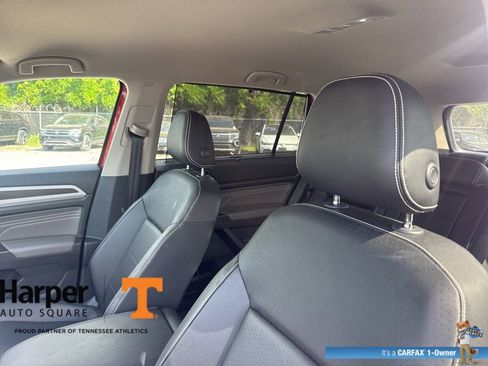 Used 2023 Volkswagen Atlas SE image 12