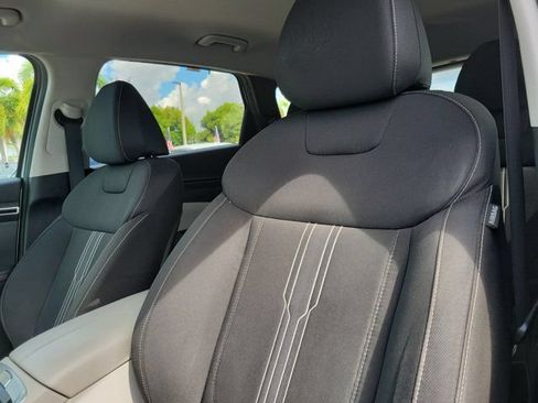Certified 2024 Hyundai Tucson SEL FWD image 17