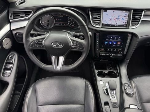 Used 2019 INFINITI QX50 Essential w/ Premium Heat Package FWD image 11