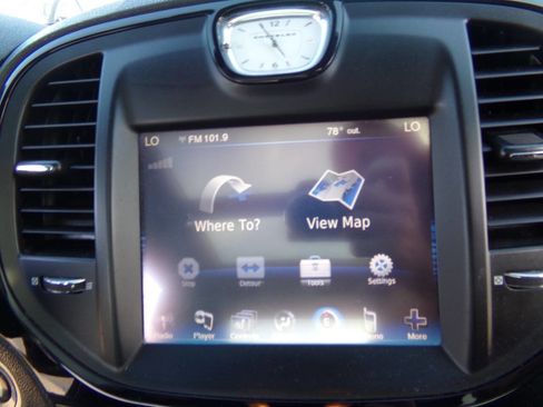 Used 2014 Chrysler 300 S image 26