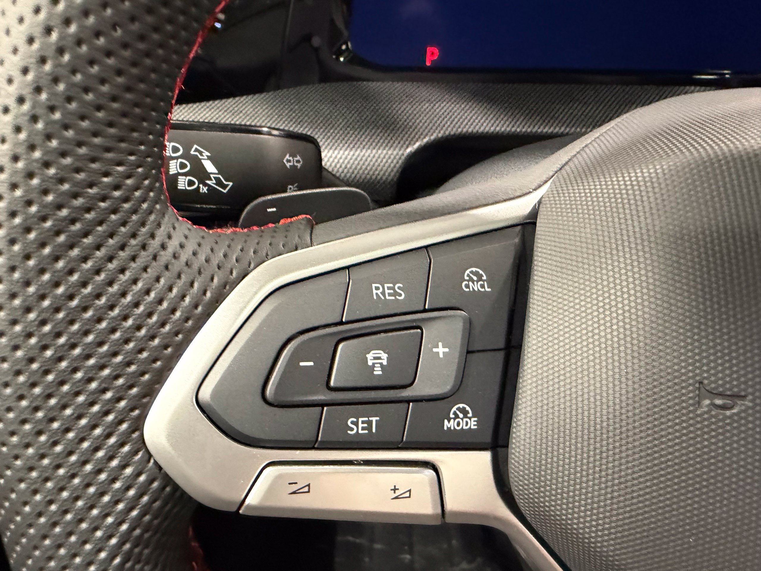 New 2026 Volkswagen GTI SE FWD image 36