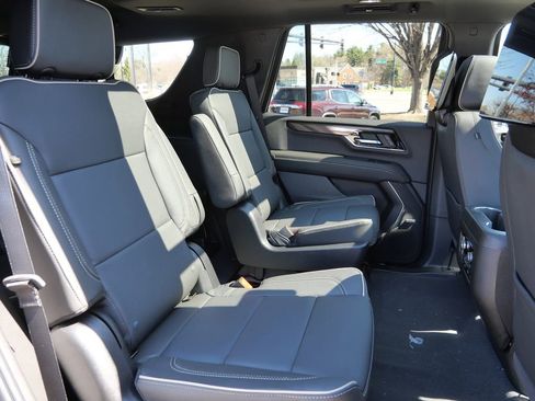 New 2026 GMC Yukon Elevation w/ Elevation Premium Package AWD/4WD image 29