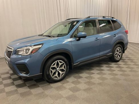 Used 2020 Subaru Forester Premium image 5