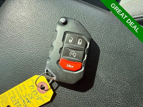 Used 2025 Jeep Wrangler Unlimited Sport AWD/4WD image 25