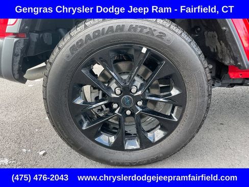 Certified 2025 Jeep Wrangler Unlimited Sahara w/ Safety Group AWD/4WD image 10