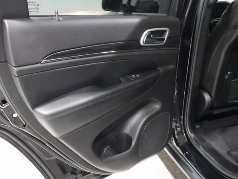 Certified 2021 Jeep Grand Cherokee Limited w/ Luxury Group II image 21