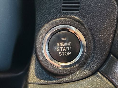 Used 2022 Subaru Outback Limited image 15