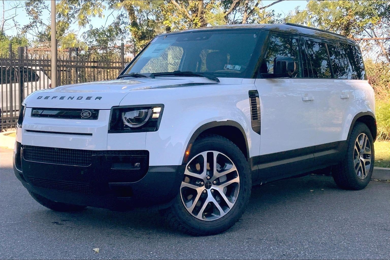 New 2026 Land Rover Defender 110 S AWD/4WD image 1