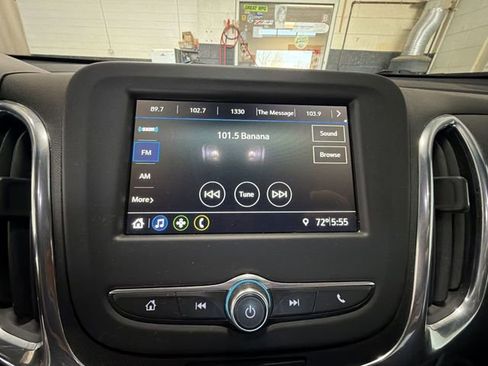 Used 2019 Chevrolet Equinox LT image 16