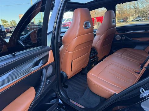 Used 2017 BMW X5 M image 21