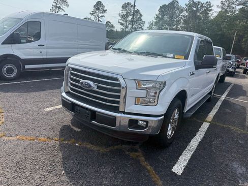 Used 2015 Ford F150 XLT w/ Equipment Group 302A Luxury RWD image 3