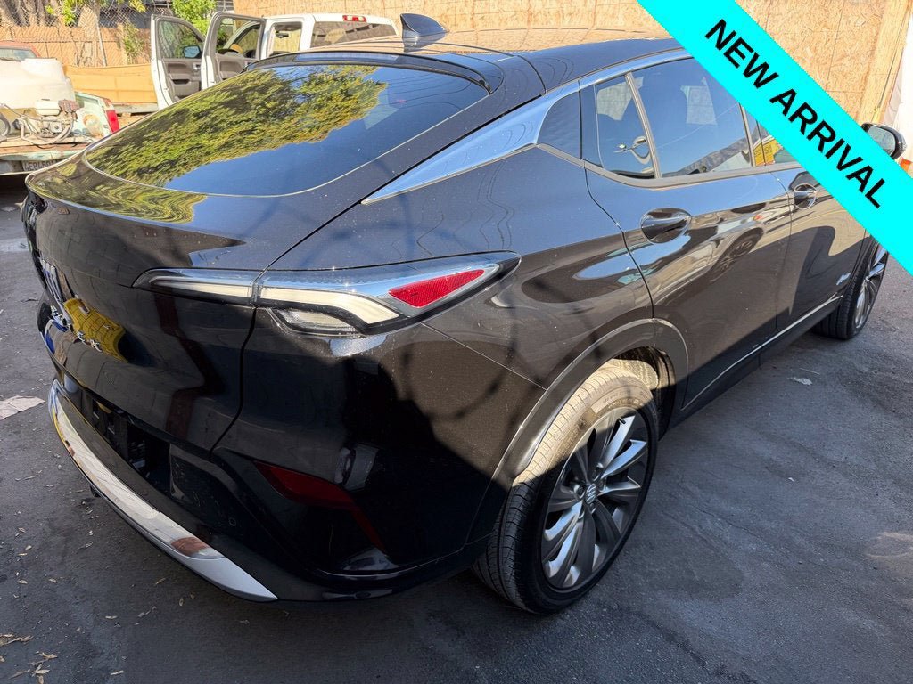 Used 2026 Buick Envista Avenir FWD image 3