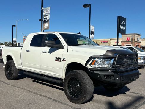 Used 2017 RAM 2500 Laramie AWD/4WD image 1