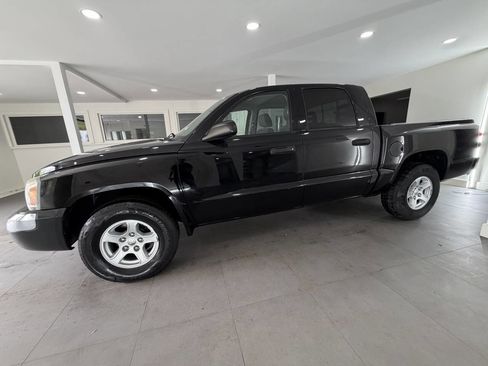 Used 2005 Dodge Dakota SLT AWD/4WD image 4